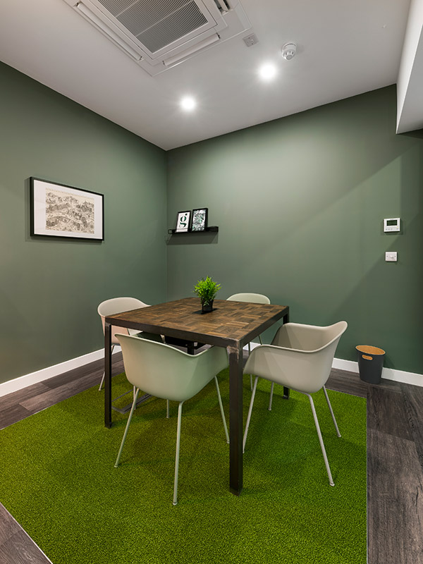 Perameter_Developments_20_Chiswell_Unity_office_fit_out_meeting_room